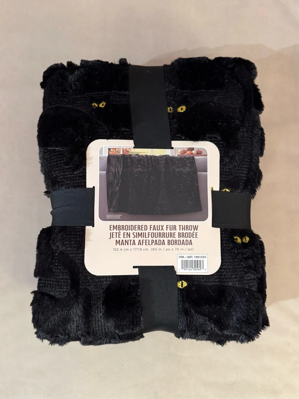 Costco Embroidered Black Cat Faux Fur Halloween Throw